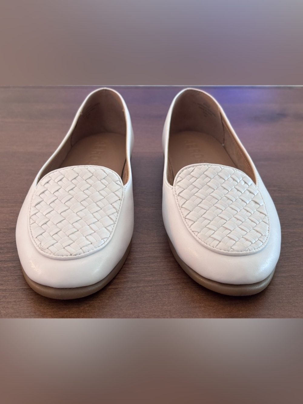 Women's Aerosoles Brielle White Woven Leather Loafers, size 8.5, No Box